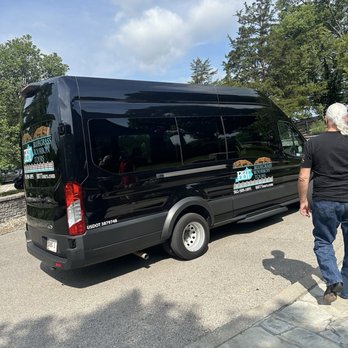 Bluegrass Bourbon Tours - The fabulous transportation of bluegrass bourbon tours! - Bus Tours Near Me - Louisville, Kentucky Bluegrass Bourbon Tours - The fabulous transportation of bluegrass bourbon tours! - Bus Tours Near Me - Louisville, Kentucky