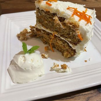 Table 32 - Homemade Carrot Cake - New American Near Me - Sioux City, Iowa