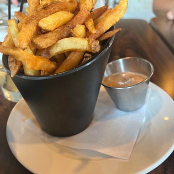 Little Honeycomb - Fries on the side - Salad Near Me - Winnetka, Illinois Little Honeycomb - Fries on the side - Salad Near Me - Winnetka, Illinois