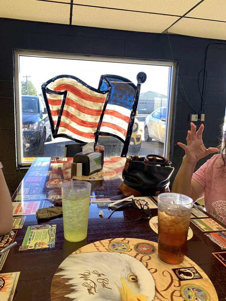 DAWG HOUSE Updated June 2024 4 Damascus Rd, Quitman, Arkansas