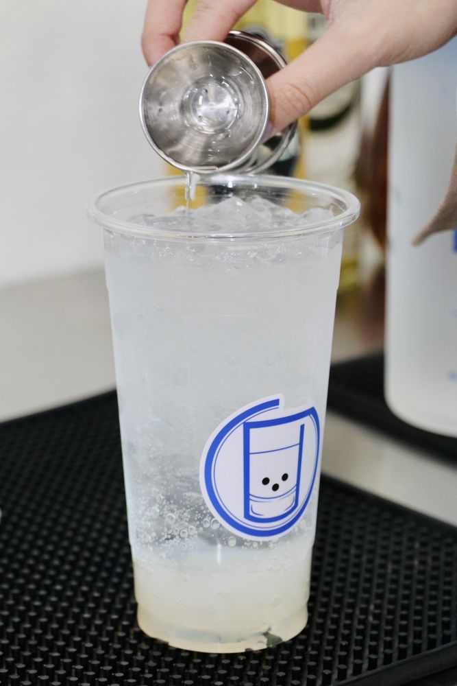 Shot Tea Boba Bar Logo