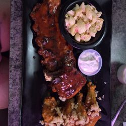 Bru's Room Sports Grill - Halftime ribs and grilled medium wings with fresh garlic