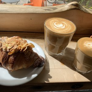 I Deal Coffee Closed 48 Photos 47 Reviews Coffee Tea 84 Nassau St Toronto On Phone Number