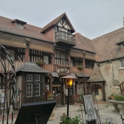 Office de Tourisme - Village Guillaume le Conquérant - Village typique, sympa