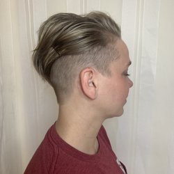 Amy's Hair Loft