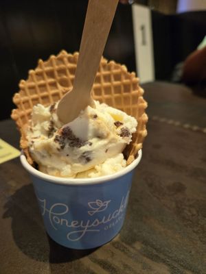 Honeysuckle Gelato Ponce City Market by null