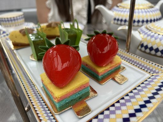 Prêt-à-Portea: Afternoon Tea at The Berkeley by null