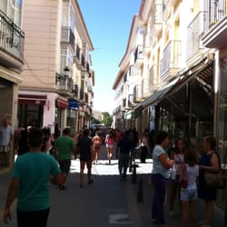 Jueves Mercado - Volviendo al mercado de comida después de ver trapitos!! ;-))