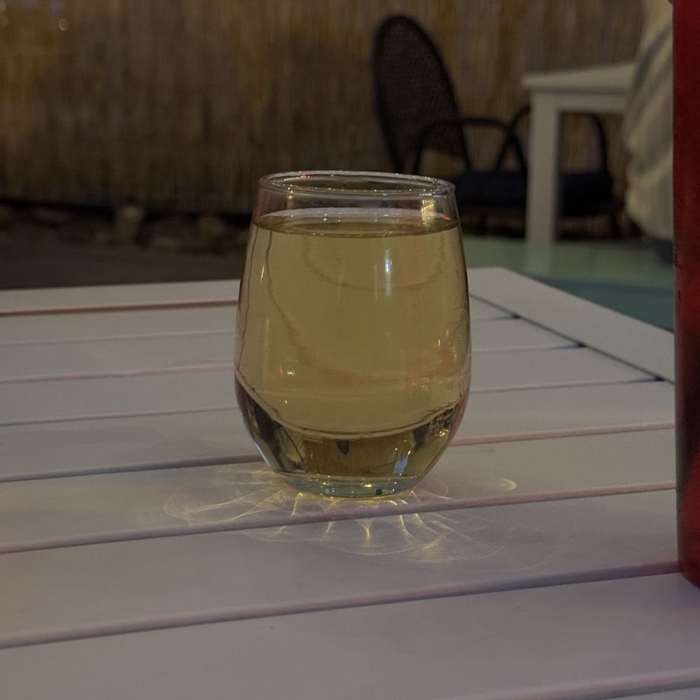SoCal Fish Taco Company - Big pour of Chardonnay for Cher! - Seafood Near Me - Gilbert, Arizona SoCal Fish Taco Company - Big pour of Chardonnay for Cher! - Seafood Near Me - Gilbert, Arizona