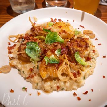 North Italia - Seared Scallops with butternut squash risotto - Italian Near Me - Cerritos, California North Italia - Seared Scallops with butternut squash risotto - Italian Near Me - Cerritos, California