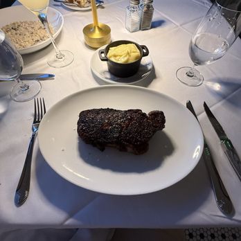 Mae Daly's - New York strip - Steakhouses Near Me - Las Vegas, Nevada