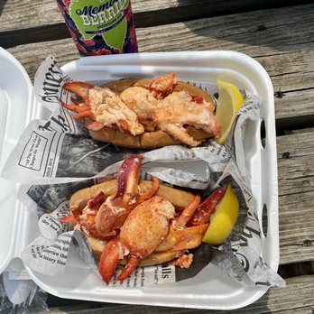 Bold Coast Lobster - Connecticut Rolls - Food Trucks Near Me Bold Coast Lobster - Connecticut Rolls - Food Trucks Near Me