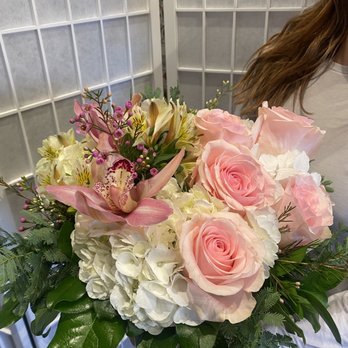 Cactus Flower Florists - Bouquet, roses, lily flowers - Florists Near Me - Chandler, Arizona Cactus Flower Florists - Bouquet, roses, lily flowers - Florists Near Me - Chandler, Arizona
