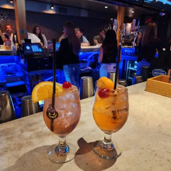 The Lucky Screw - Cocktail Bars Near Me - Fort Myers, Florida