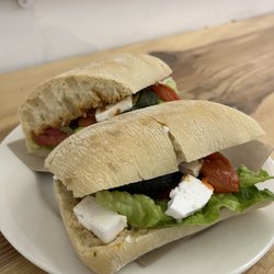 The 8th Day - Mediterranean Sandwich // totally delicious