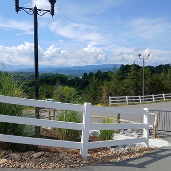 SkyLand Ranch - Attraction Farms Near Me - Sevierville, Tennessee SkyLand Ranch - Attraction Farms Near Me - Sevierville, Tennessee