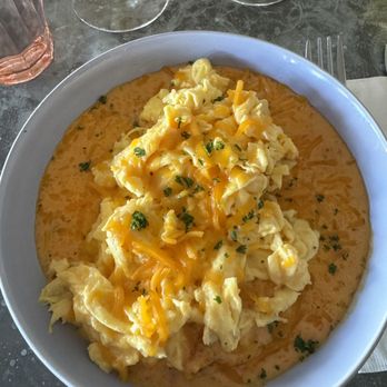 Leeland House - Biscuits and gravy - Restaurants Near Me - Galveston, Texas Leeland House - Biscuits and gravy - Restaurants Near Me - Galveston, Texas