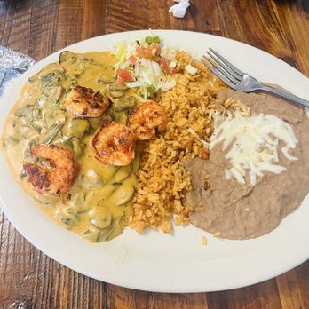 Sol Azteca Mexican Kitchen - Fish with mushroom sauce - Mexican Near Me - Mesa, Arizona