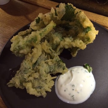 Freddy's - Tempura de brocoletti - Tapas Bars Near Me - Paris, 75