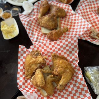 Bob's Chicken and Seafood - Family mixed - Seafood Near Me - Mansfield, Texas