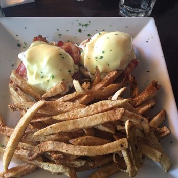 Avenue Restobar - Benny - Breakfast & Brunch Near Me - Astoria, New York