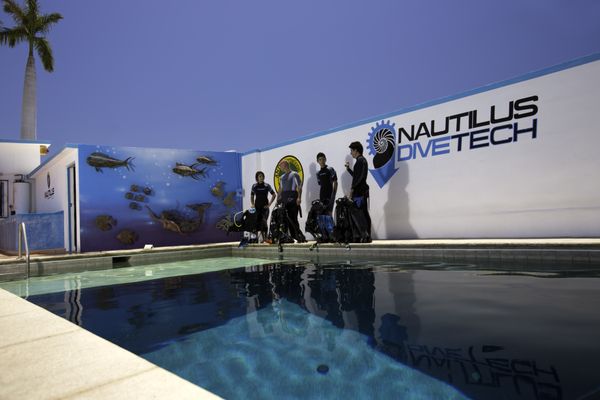Nautilus Dive Tech by null