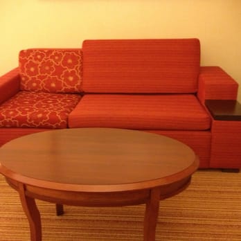 Courtyard by Marriott Newark Elizabeth - Sitting area in king room - Hotels Near Me - Elizabeth, New Jersey