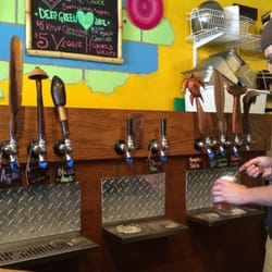 La Hiki Ola Kava Bar - Kombucha & Jün bar taps
