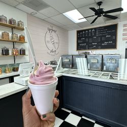 Mesa Frozen Yogurt - Tart Raspberry and Vanilla
