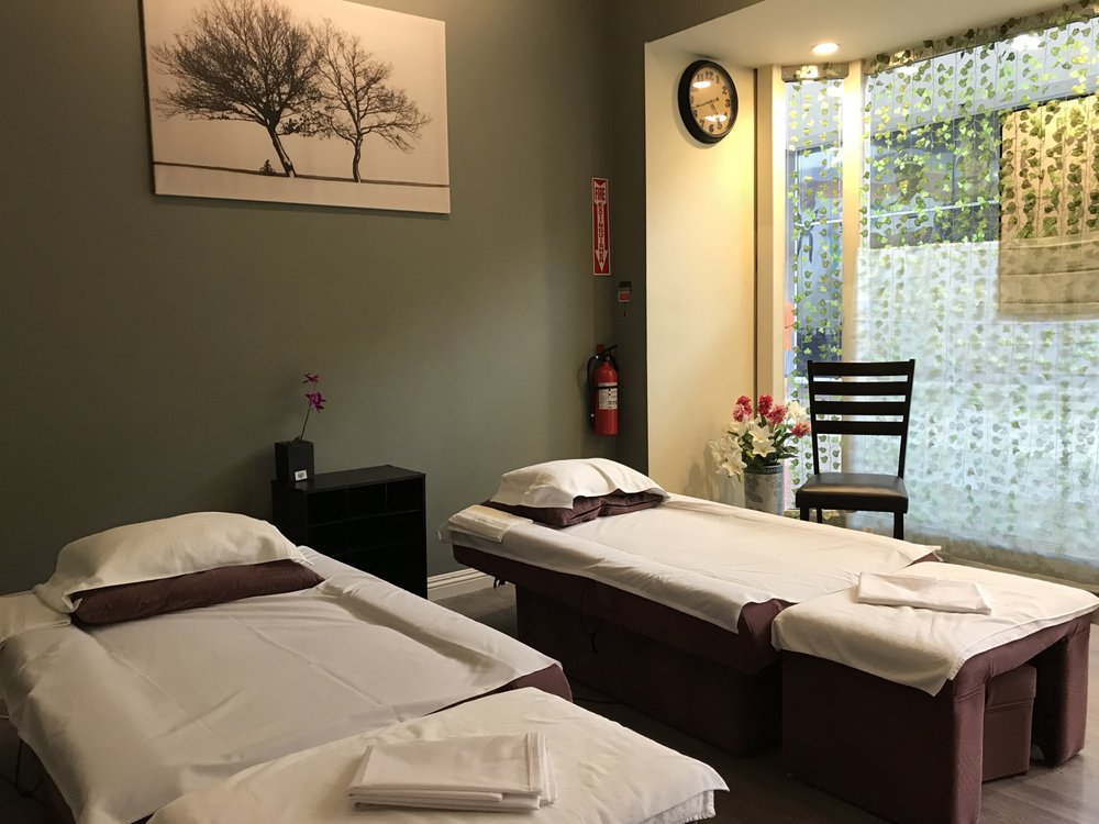 AAA MASSAGE Updated August 2024 553 Pkwy Plz, El Cajon, California