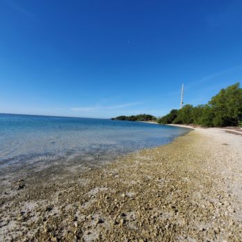 Veteran's Memorial Park - Parks Near Me - Big Pine Key, Florida