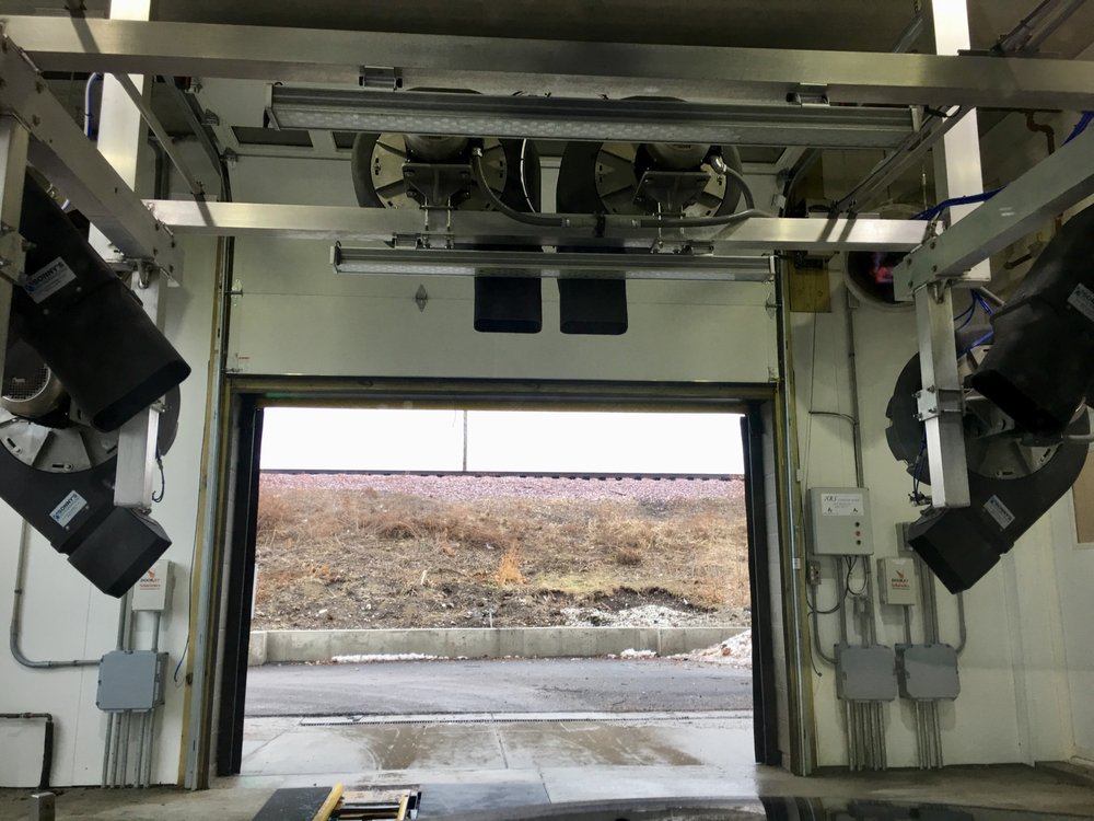 Sudz Express Car Wash 3