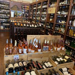 Cho Wine & Spirits