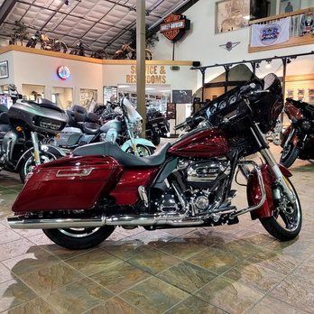 Red River HARLEY-DAVIDSON - 2017 FLHXS Hard Candy Big Red Flake - Motorcycle Dealers Near Me - Wichita Falls, Texas Red River HARLEY-DAVIDSON - 2017 FLHXS Hard Candy Big Red Flake - Motorcycle Dealers Near Me - Wichita Falls, Texas
