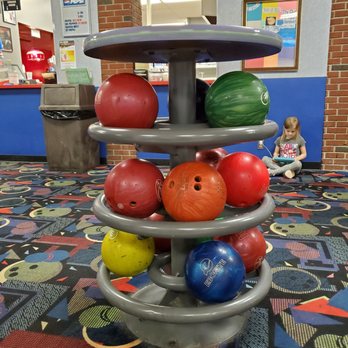 Parkside Lanes - Bowling Near Me - Aurora, Illinois