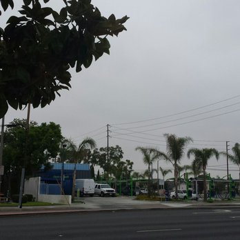H2GO Car Wash - Car Wash Near Me - Cypress, California H2GO Car Wash - Car Wash Near Me - Cypress, California