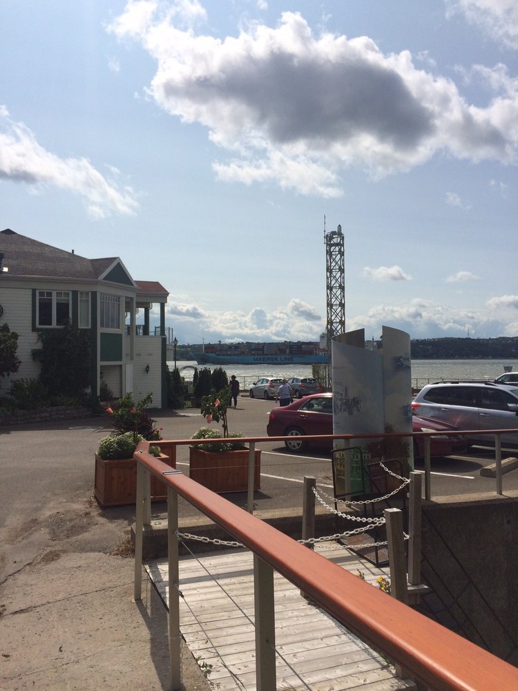 Quai de Sainte-Pétronille