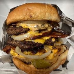 The Southern Chef - Triple chipotle burger