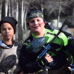 Paintball Command - A fun time for all. Whether you are a beginner or novice player, there is no better place to play in our area.