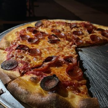 Corner Pizza - Delicious pepperoni, I saw other ones cooked perfectly but ours came over cooked, slightly burned - Seafood Near Me - Encinitas, California Corner Pizza - Delicious pepperoni, I saw other ones cooked perfectly but ours came over cooked, slightly burned - Seafood Near Me - Encinitas, California