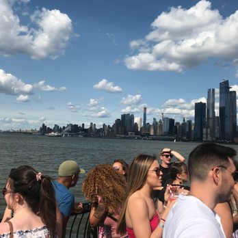 Pier 13 - Food Trucks Near Me - Hoboken, New Jersey