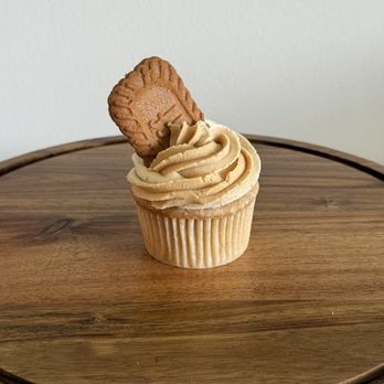 All or Nothing Baking - Biscoff cookie butter filled cupcakes - Desserts Near Me - Bonita Springs, Florida All or Nothing Baking - Biscoff cookie butter filled cupcakes - Desserts Near Me - Bonita Springs, Florida