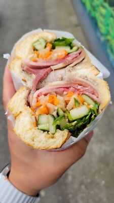 Saigon Deli by null