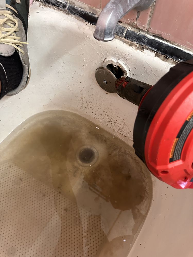 Slide of LaLas Plumbing