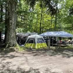 Saratoga Escape Lodges & RV Resort - Camp grounds