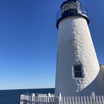 Pemaquid Point Lighthouse - Lighthouse - Landmarks & Historical Buildings Near Me - Bristol, Maine