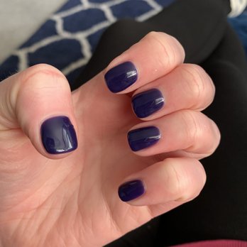 Zero 2 Nail Spa - Perfect navy manicure - Nail Salons Near Me - Chicago, Illinois