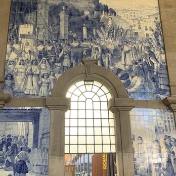 Estação de São Bento - View inside station - Train Stations Near Me - Porto, 13 Estação de São Bento - View inside station - Train Stations Near Me - Porto, 13