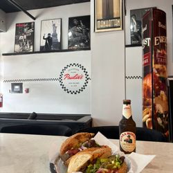 Paulie's - Itallian Stallion & Birra Moretti