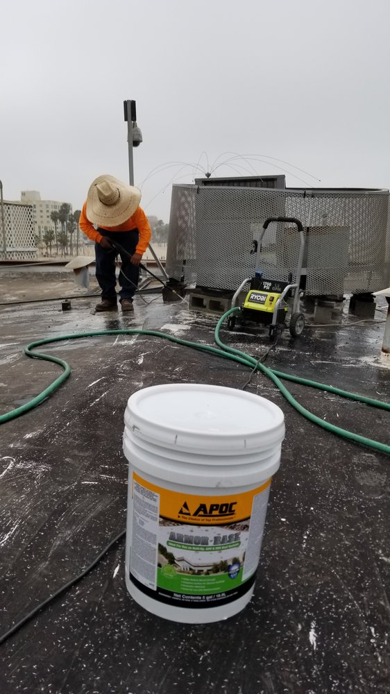 Slide of Maverick Roofing